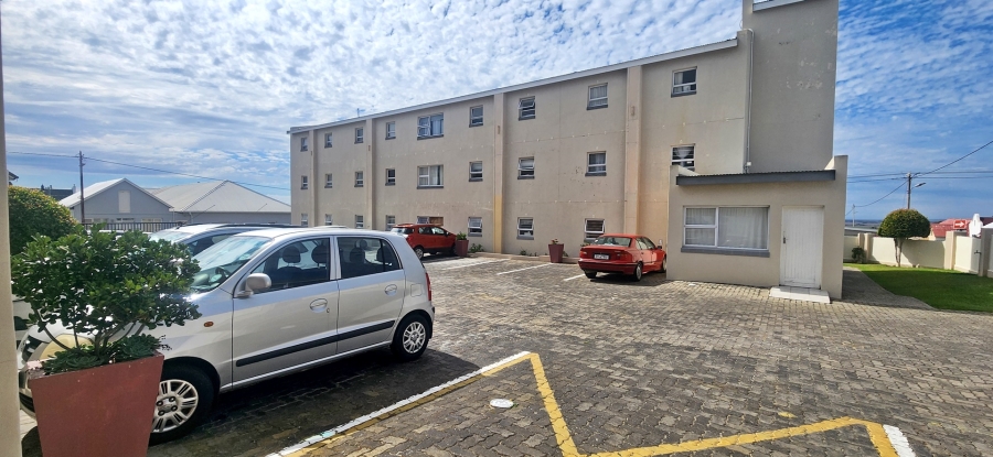 1 Bedroom Property for Sale in Bredasdorp Western Cape